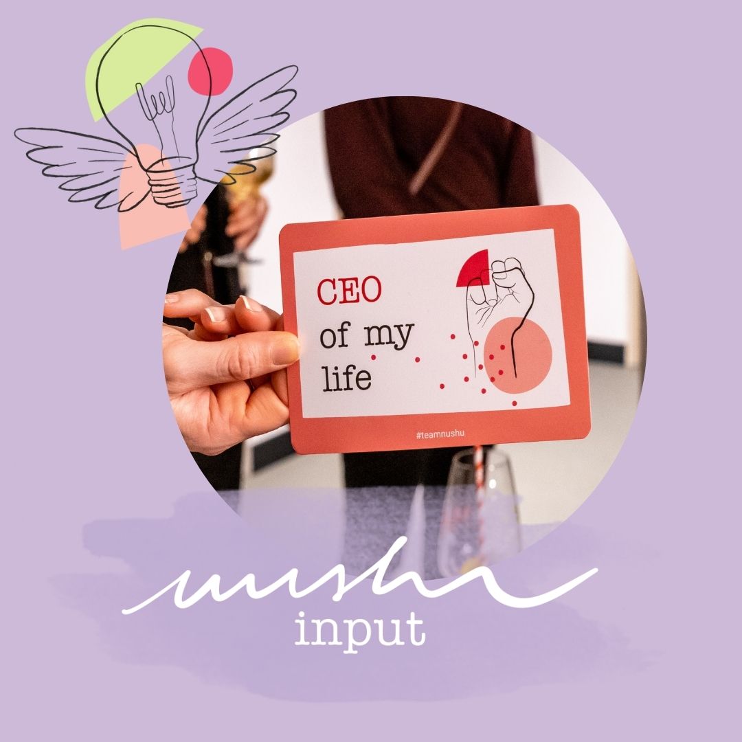 nushu mag Beitragsbild Frauenquote: nushu input, Hand zeiht Postkarte CEO of my life